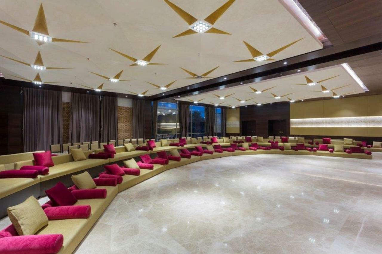 Binori A Boutique Hotel Ахмедабад Экстерьер фото